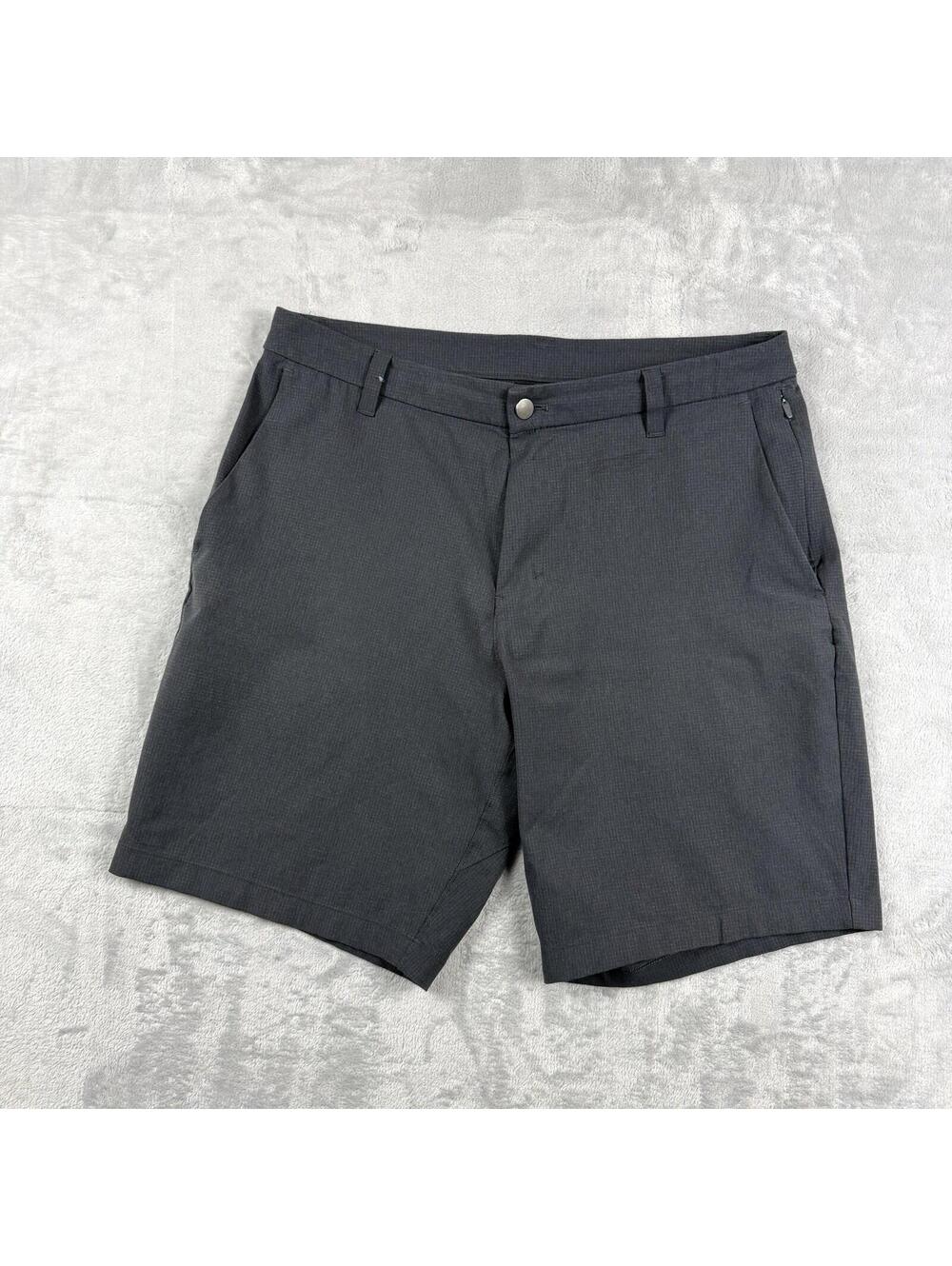 Lululemon Commission ABC Men Shorts Size33 Gray Chino Casual Preppy Breathable